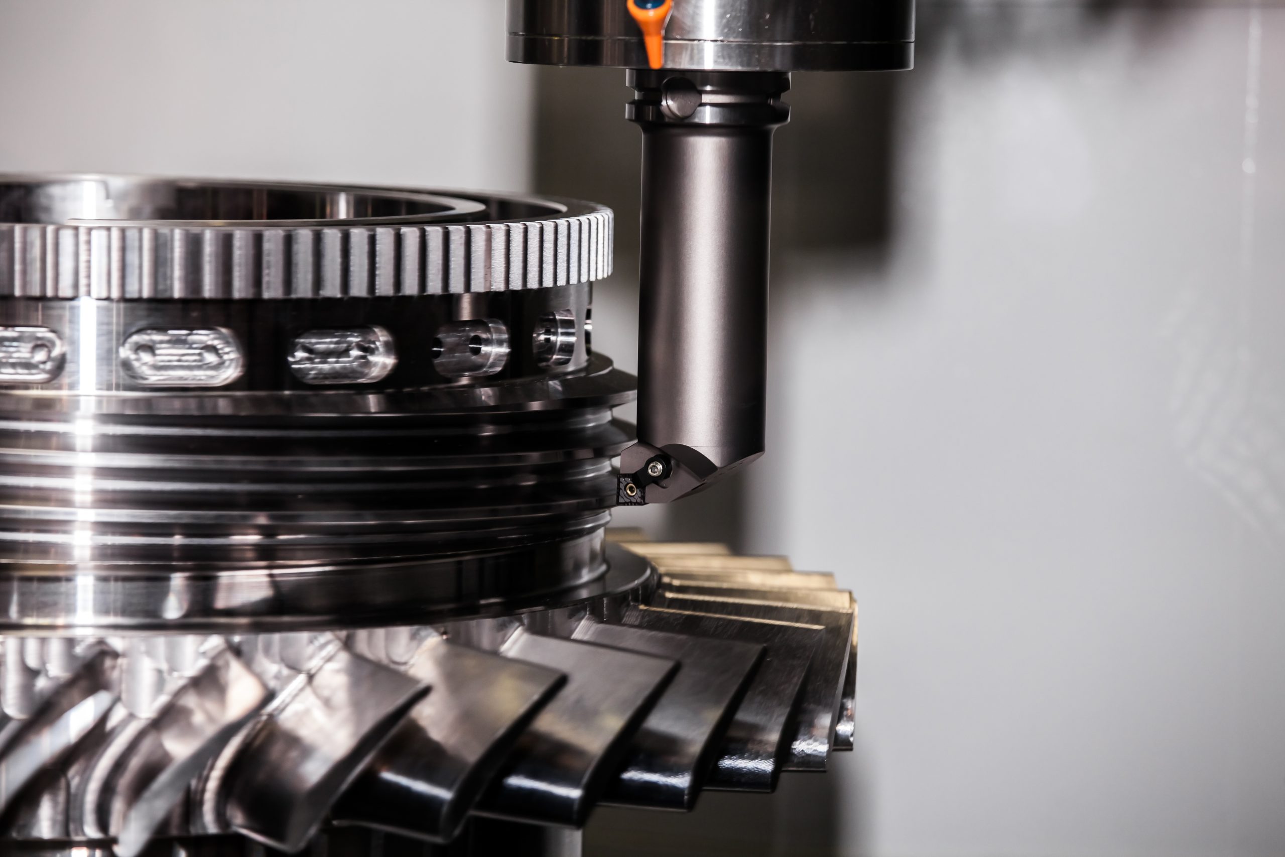Jlypt's advanced CNC machines in production environment with real-time monitoring