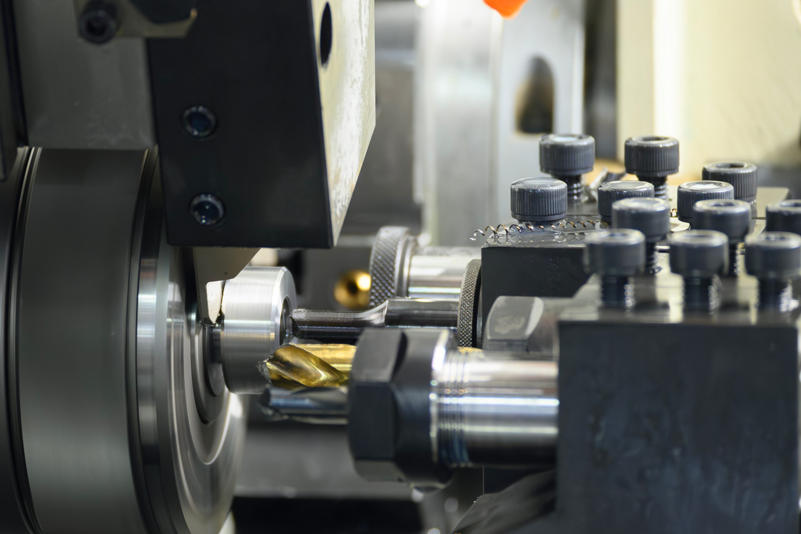 Visual guide to CNC machines definition showing Jlypt's 5-axis, lathe and milling systems