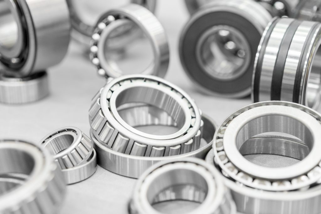 Jlypt's CNC machine tooling laboratory showcasing advanced cutting tool production
