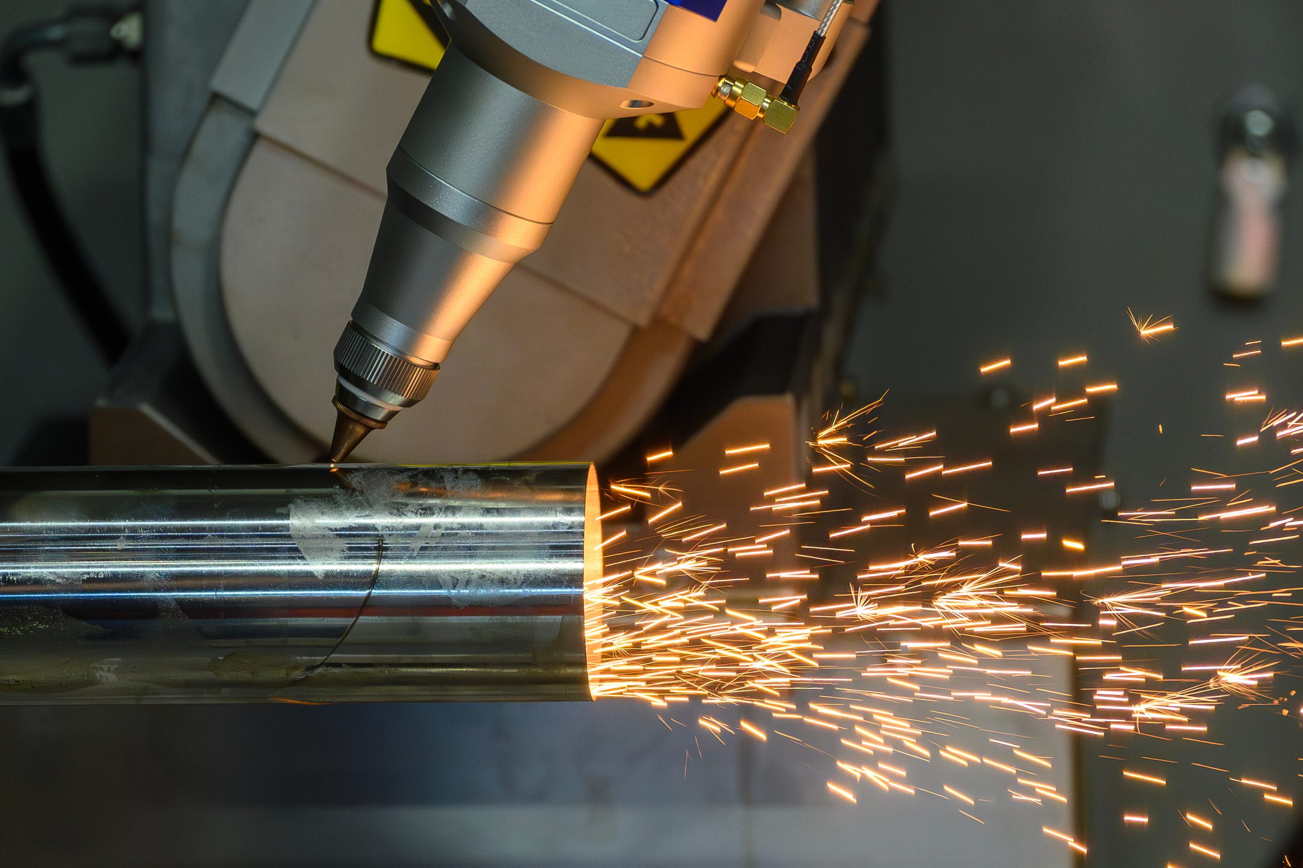 Jlypt CNC machine supplier operating 7-axis machining cell for medical components