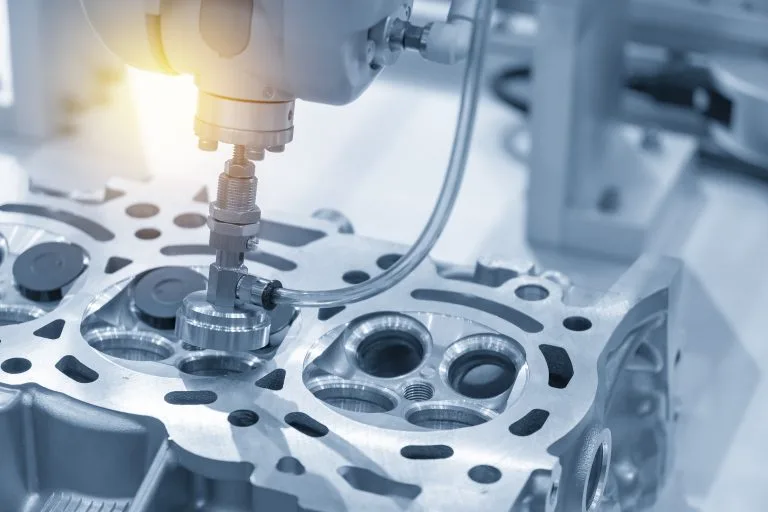 The,Boring,Machine,Make,The,Hole,At,The,Cylinder,Head
