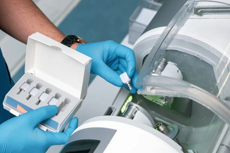 CAD CAM dental computer-aided machine