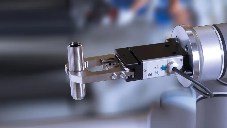 force-controlled-gripper-delicate-machining