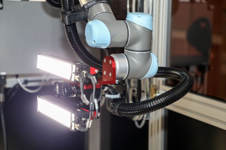 robot-vision-cnc-inspection-cell