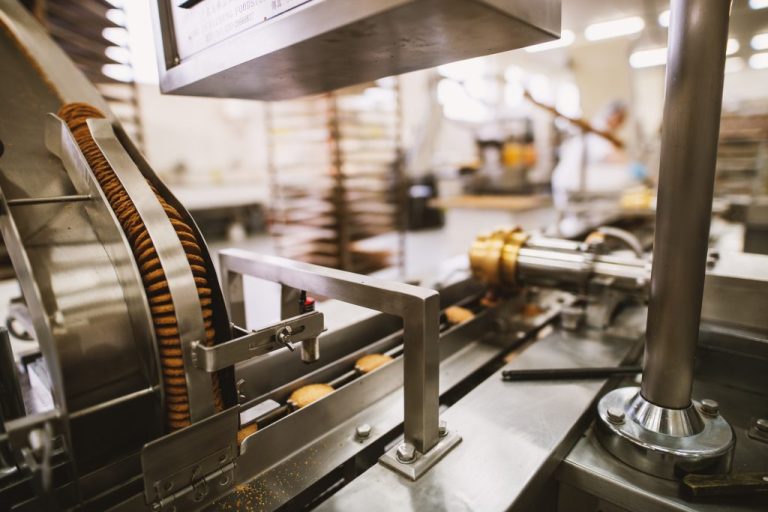 jlypt-robotics-in-manufacturing-cnc-cell