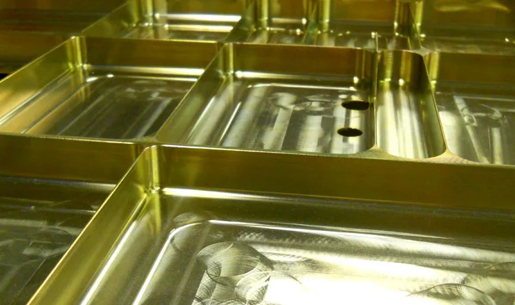%CNC Machining%